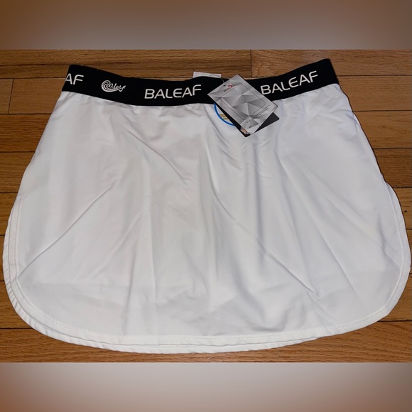 Baleaf Pants - NWT BALEAF White Tennis UPF 50+ Skirt Shorts Skort Women’s Large